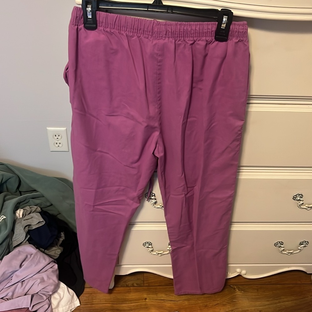 Scrub pants! - Picture 3 of 4